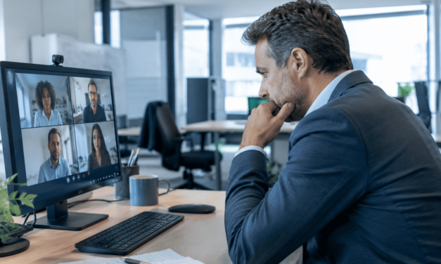 Travail hybride — Le manager de proximité sous tension